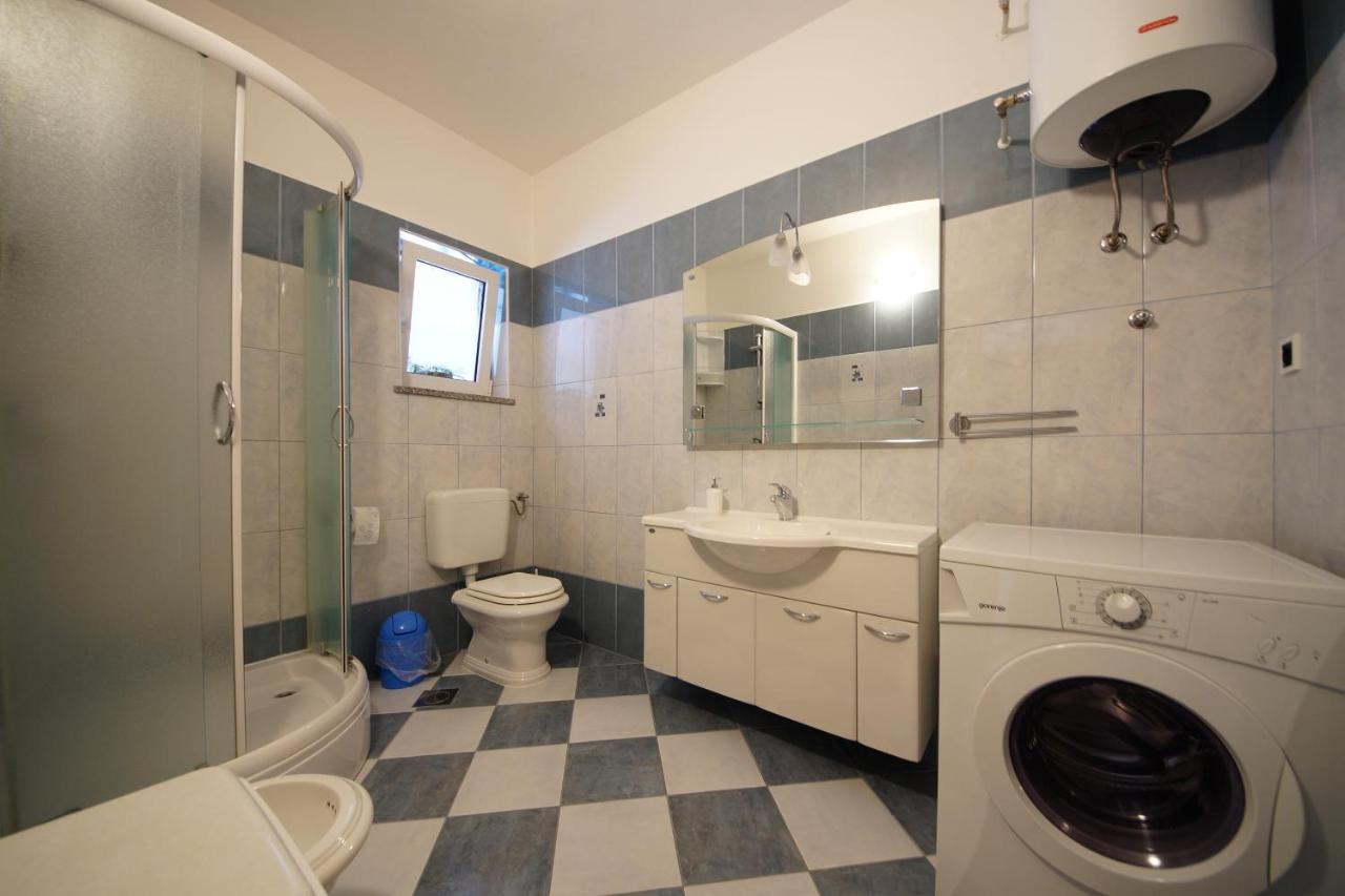 In Apartment Senj  Eksteriør billede